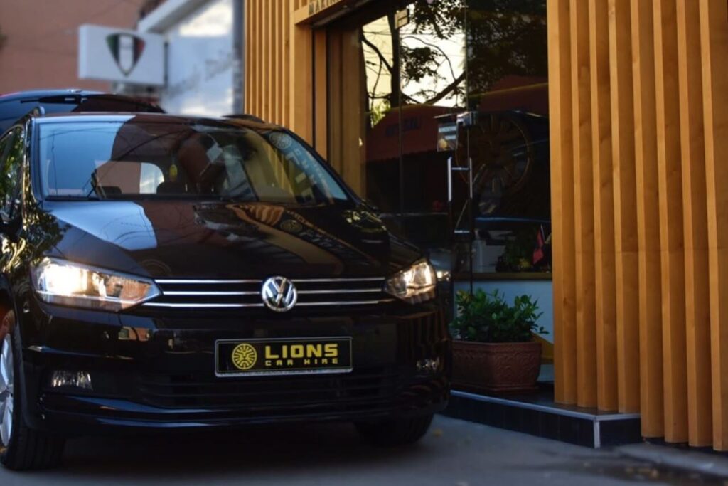 VW Touran (5+2)